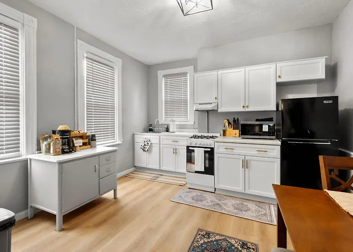 Double Living, Yard, Bbq, Massage & South Side Fun Holiday home Pittsburgh